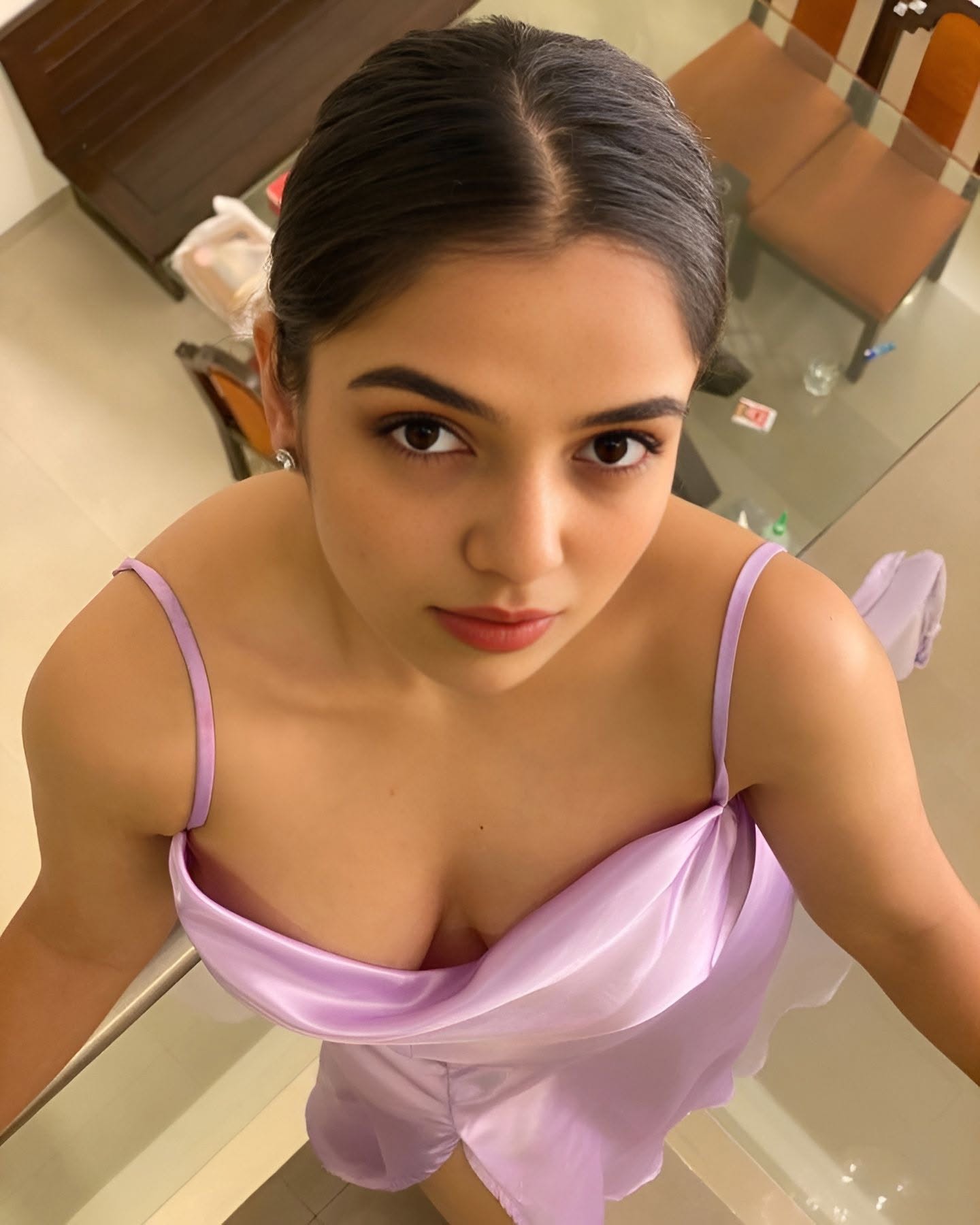 Elegant Call Girl in Kolkata – Private, Friendly & Discreet Companionship